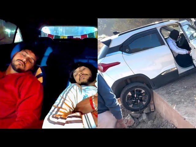 Living in car  challange full night || ye kha latak gyi car ​⁠​⁠@kartikvlogs7335