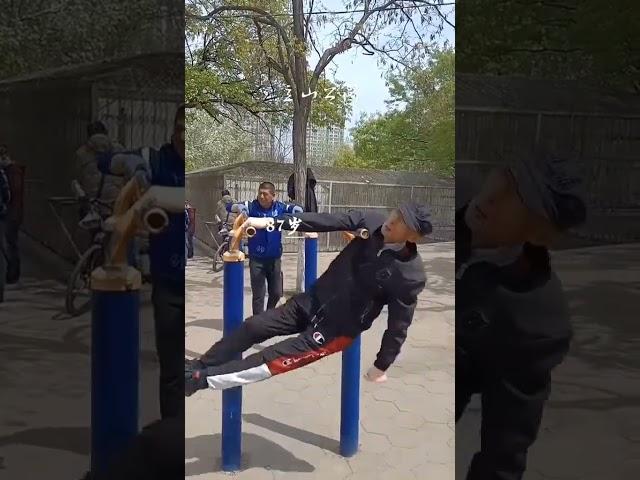 Китайский дед на тренировке