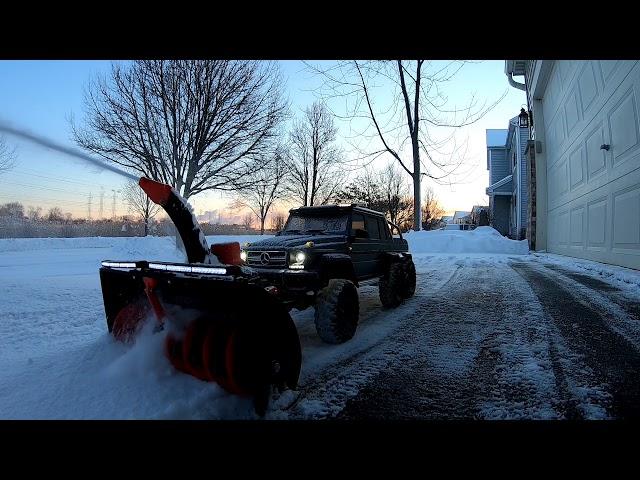 Traxxas TRX6 Mercedes G63 6x6 RC 3D Snowblower Truck Throwing Snow VL5 #shorts #rc #trending #snow