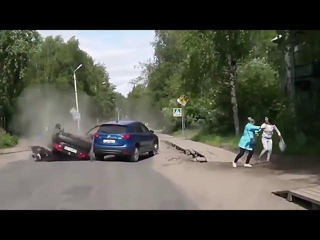 Best of Russian Driving Fails 2019