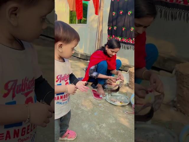 Cute baby #shorts #tendingsong #vairalvideo #love #ytshorts #hafsa&mom #cutebaby