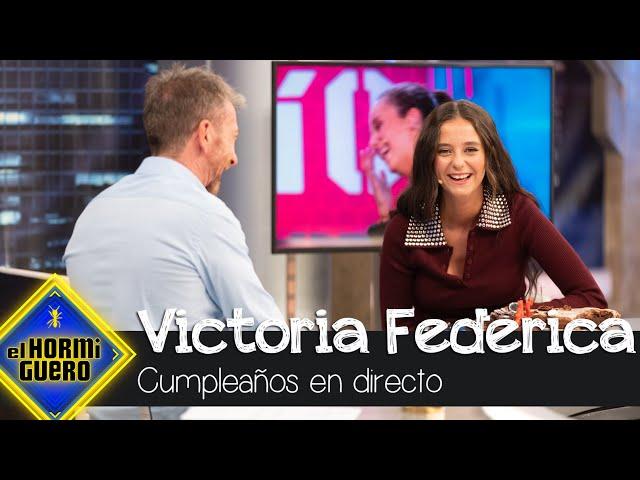 Victoria de Marichalar celebra su cumpleaños soplando las velas en directo - El Hormiguero