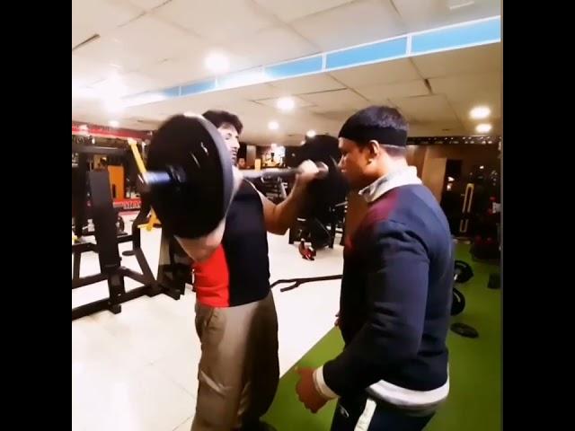 Train hard or go home|| celebrity Asad Malik||Biceps curl||Fitness is a Lifestyle