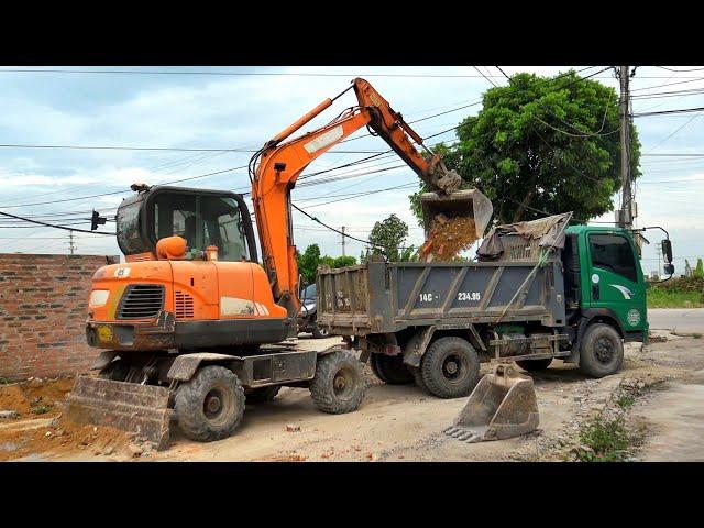 Máy Xúc Mini DOOSAN DX55W Múc Gạch Đá, Xe Ô Tô Tải Ben Chở Và Đổ Đất | Excavator Truck | TienTube TV