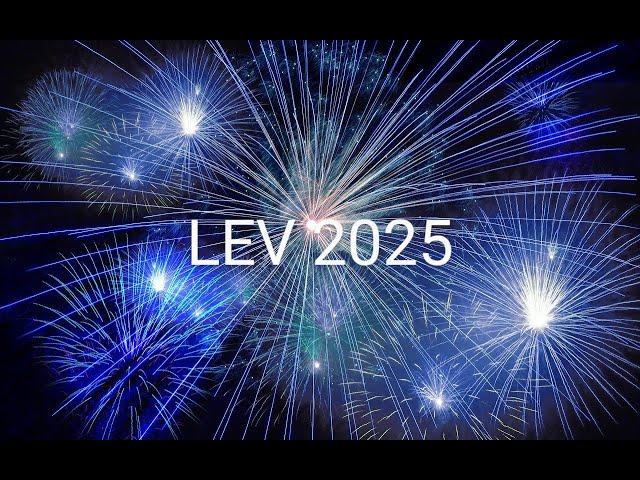 Lev - Výklad karet na rok 2025 - Láska, Práce, Osobní rozvoj