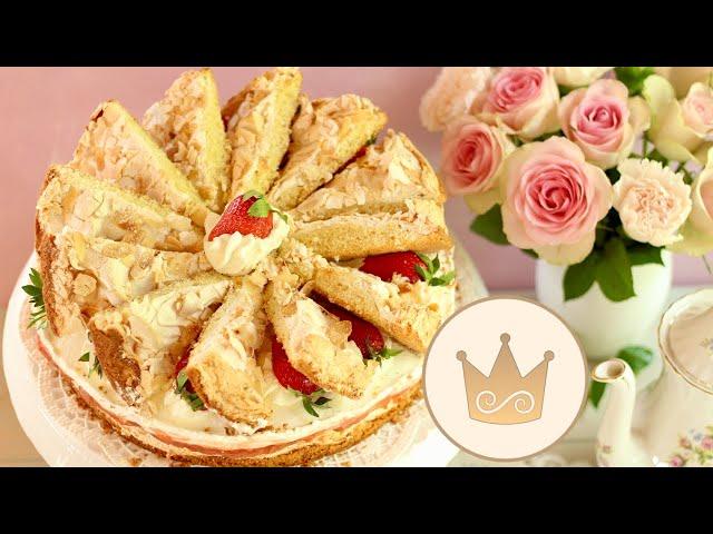 Bake a heavenly, delicious rhubarb and strawberry cake! Recipe by SugarPrincess