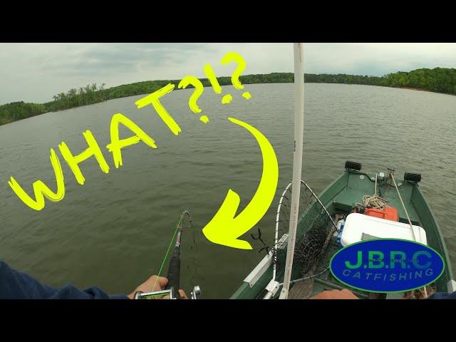 LATE SPRING CATFISH ACTION w/ SURPRISE CATCH! TINY BOAT In the MIDDLE Of A BASS TOURNAMENT