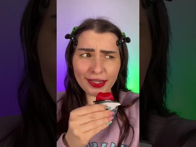 Radiergummi oder Lippenstift?