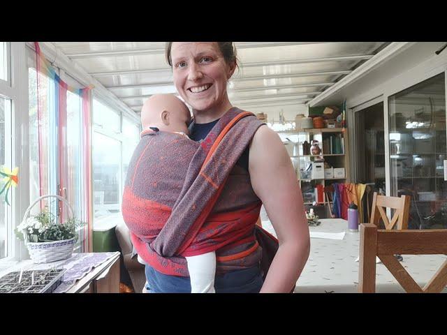 Woven wraps are as simple to use as any other baby carrier!