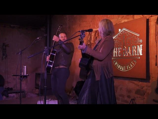 Felicity Urquhart & Josh Cunningham   Live @ The Barn   Set 1   29 July 2022