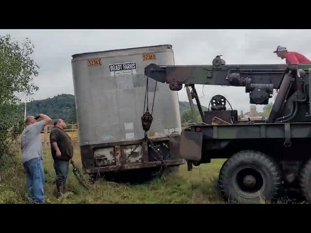 M816 Wrecker pulls 40' semi trailer