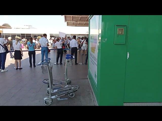 Flughafen Antalya Terminal 2 Ankunft am 18.06.2022