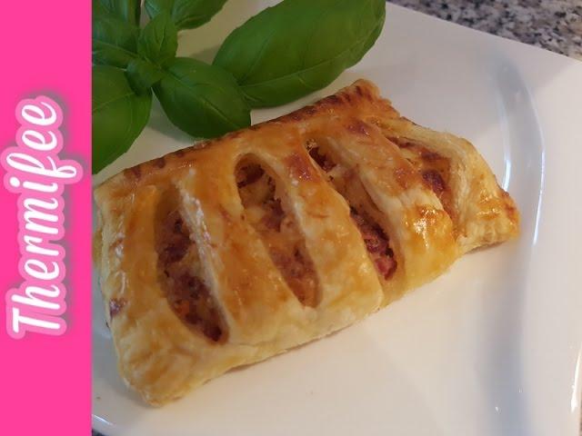 Pizzataschen (mit Blätterteig) aus dem Thermomix® TM5 | Thermifee