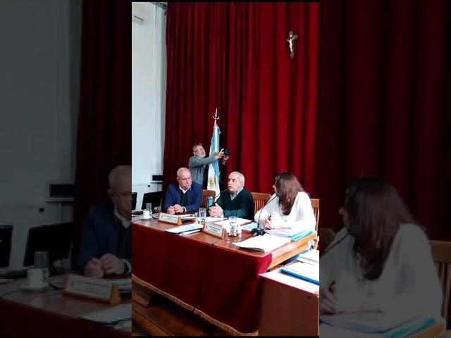 El intendente electo de Patagones, Ricardo Marino, se presenta ante el Concejo Deliberante