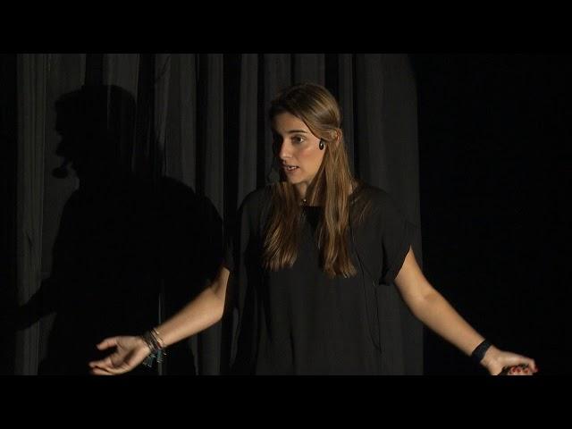 La importancia del  buen servicio. | Patricia Tintori | TEDxNaguanagua