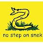 @no.step.on.snek.2423