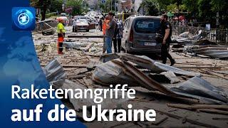 Krieg in der Ukraine: Russische Angriffe auf mehrere Städte