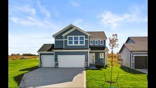 New Home Tour in West Des Moines! 17000 Hickory Dr. Urbandale