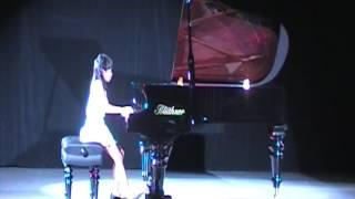 Jesslyn Cheryl Handoko (10 years) - JS. Bach, Invention no.14 in B Flat Major BWV 785