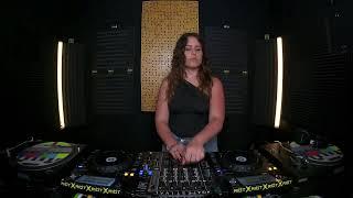 Cristina Vigna - Dj set Tech House - 327 - Riöt.scampia