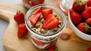 Keto Strawberry Chia Parfait [Easy Low-Carb Breakfast]