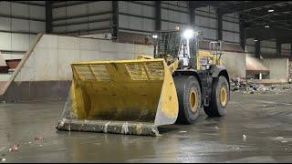 Tackle demanding waste management projects with Komatsu's wheel loaders