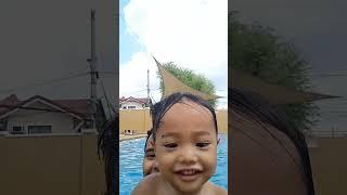 #viral #baby #swimming #mommyandbaby