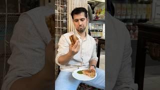 Rating the Iconic Novelty Sandwich  in Janpura || Is it worth it?