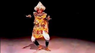 Solo Warrior Dance - Classical Balinese Dance (Baris Tunggal)