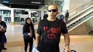 Meeting WWE SUPERSTARS at Airport KURT ANGLE, THE HARDYS, THE MIZ AND MORE!!!!!!!