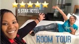 5 STAR HOTEL ROOM TOUR - MONTREAL QUEBEC | Family Travel Vlog