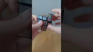 #2x2 #cubber #puzzlecube #cubing #cubeinc #pyraminx #cube #rubicks #twistypuzzle #games