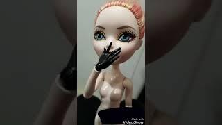 Платишко для куклы из подручных материалов за 10 секунд