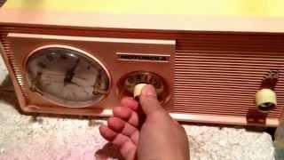SASSY PINK Retro Jetsons 1957 Motorola 5C14PW Tube AM Clock Radio WORKS!