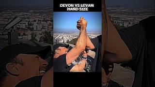 DEVON LARRATT VS LEVAN SAGINASHVILI HAND SIZE #devonlarrattvslevansaginashvili #trending