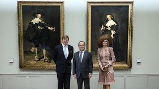 Dutch king and queen visit the Louvre museum