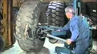 大型タイヤのパンク修理手順（バイアスタイヤ）