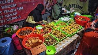 IBU INI JUALAN NASI LIWET dan CABUK RAMBAK HINGGA SHUBUH