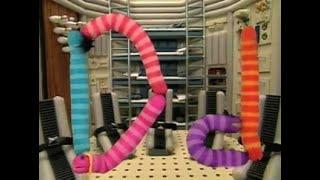 Sesame Street: Worms in Space: Letter D