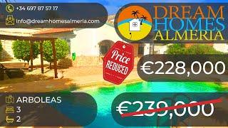 Bargain 3 bed villa in popular La Perla area of Arboleas