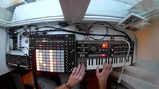 Live performance by Nub Music - Roland se-02, Korg Microkorg, Ableton push 2