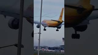 DHL plane landing in bad weather conditions