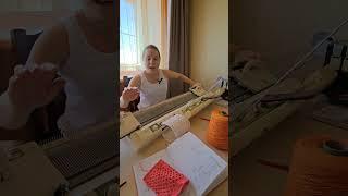 вяжем футболку  из хлопка на вязальной машине  #вяжуназаказ #knitting #вязание #машинноевязание