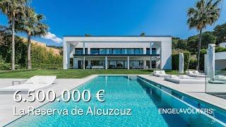 Contemporary Masterpiece in Lifestyle Resort | W-01G629 | Engel & Völkers Marbella