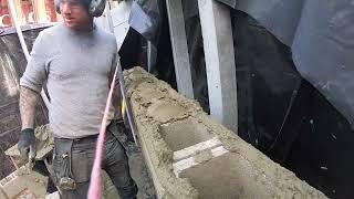 Watch This Bricklayer Lay Heavy Hollow Blocks Like It's Nothing!