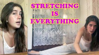 Are you at home right now? Try out my New Stretch! Get flexible, Stay flexible #healthylifestyle