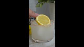 When life gives you lemons… make a Lemon Margarita! 