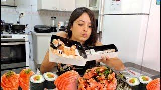 PEDINDO COMIDA JAPONESA EM CASA