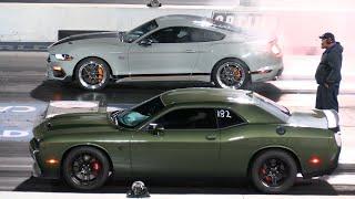 Mustang Mach1 vs Redeye Hellcat Challenger - drag racing