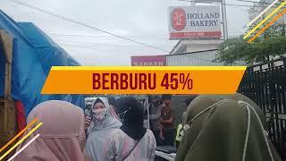 demi 45%   rela antri panjang